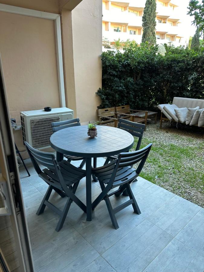 Appartement Studio Cabine Avec Jardin à Canet-en-Roussillon Extérieur photo